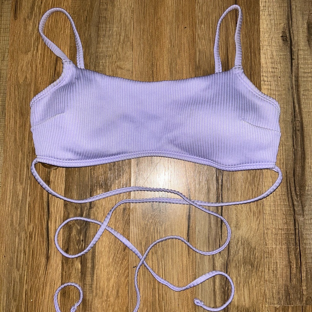 Hollister lavender swimsuit top M